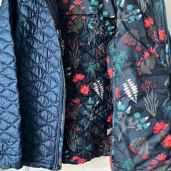 North Face Thermoball Winter Jacket - Picture 2 of 8